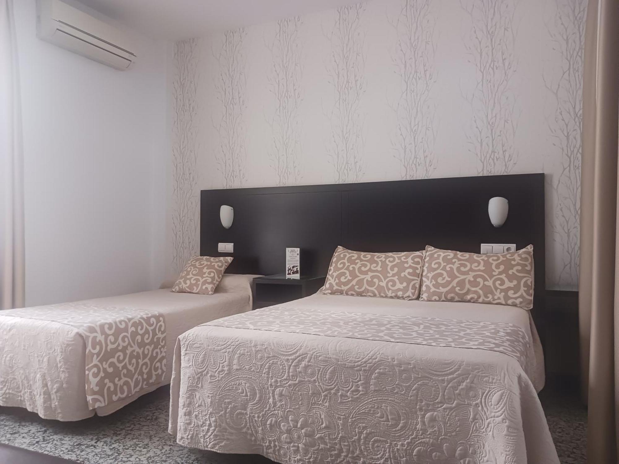 קורדובה Hotel De Los Faroles מראה חיצוני תמונה